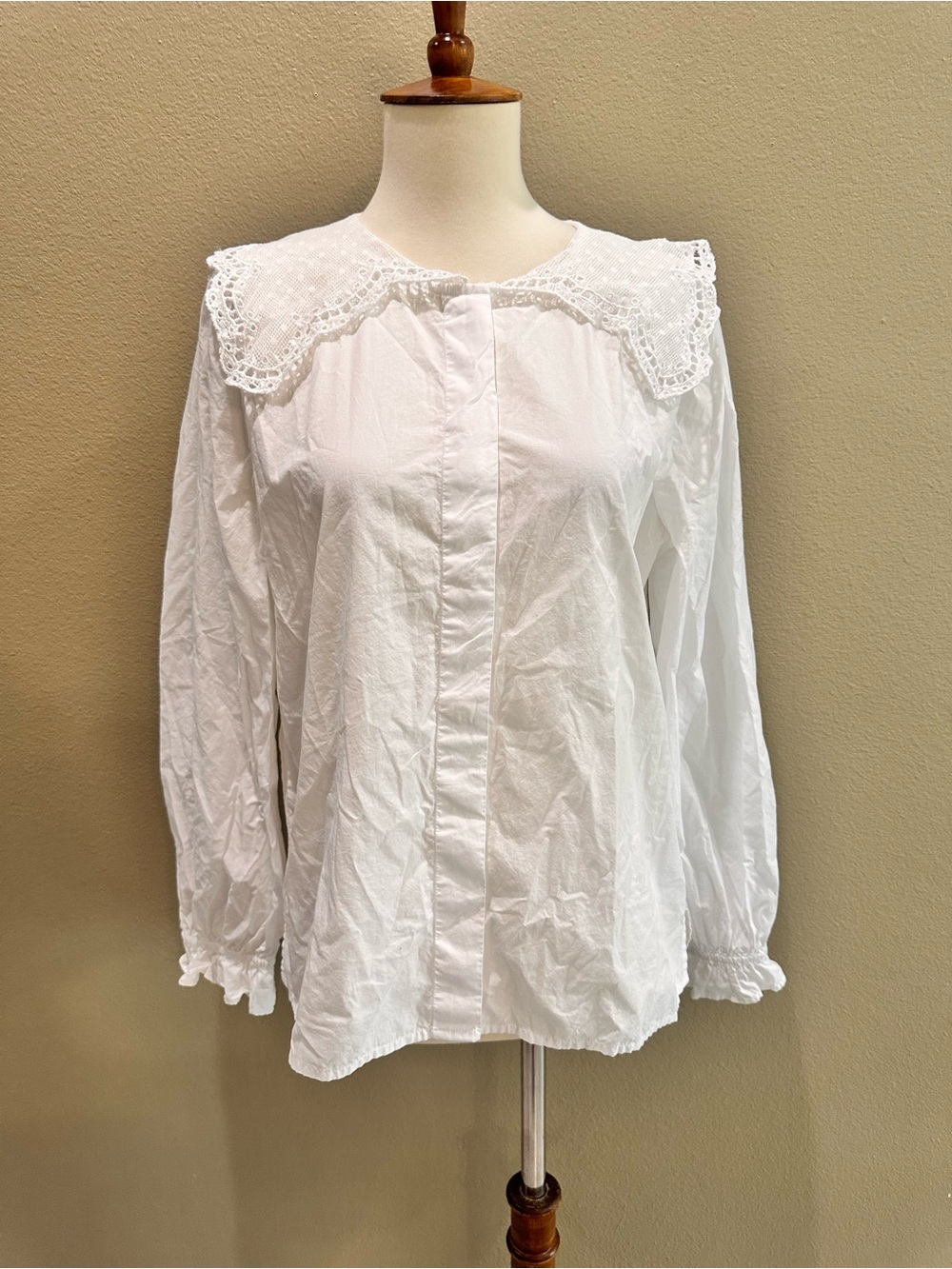 J. Crew Women’s Lace White Eyelet Collar Poplin Long-Sleeve Shirt Small - Picture 3 of 11